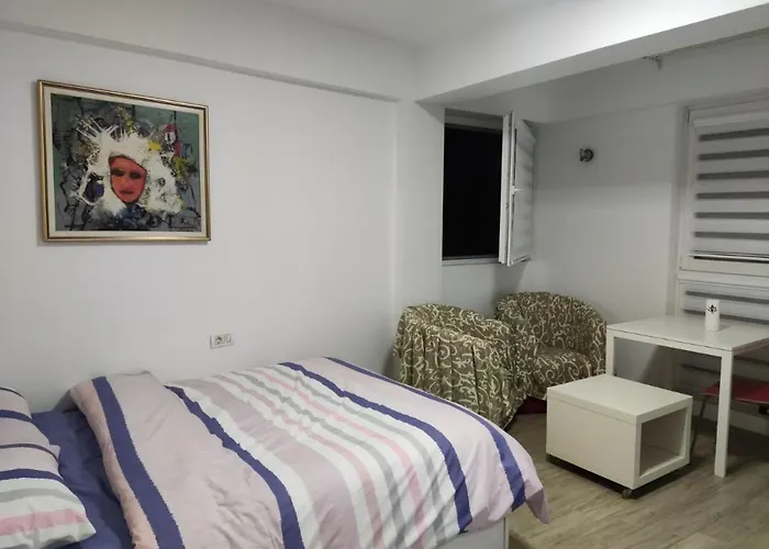 Sarah\'S Apartments